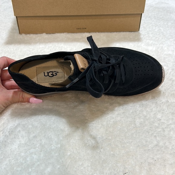 UGG Women's Tye Sneaker - Picture 4 of 6